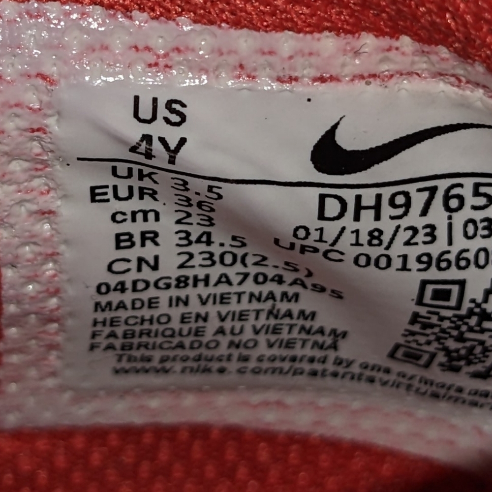 Youth Nike Dunks, Triple 'Track Red' - Picture 5 of 5